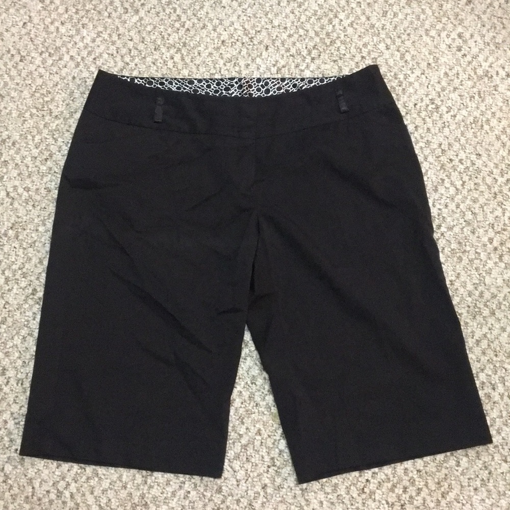 Maurice’s Black Capri